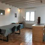 Casa de Férias Grande Maison Avec Patio Proche Et Centre *