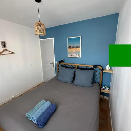Grande Maison Avec Patio Proche Et Centre Casa de Férias *